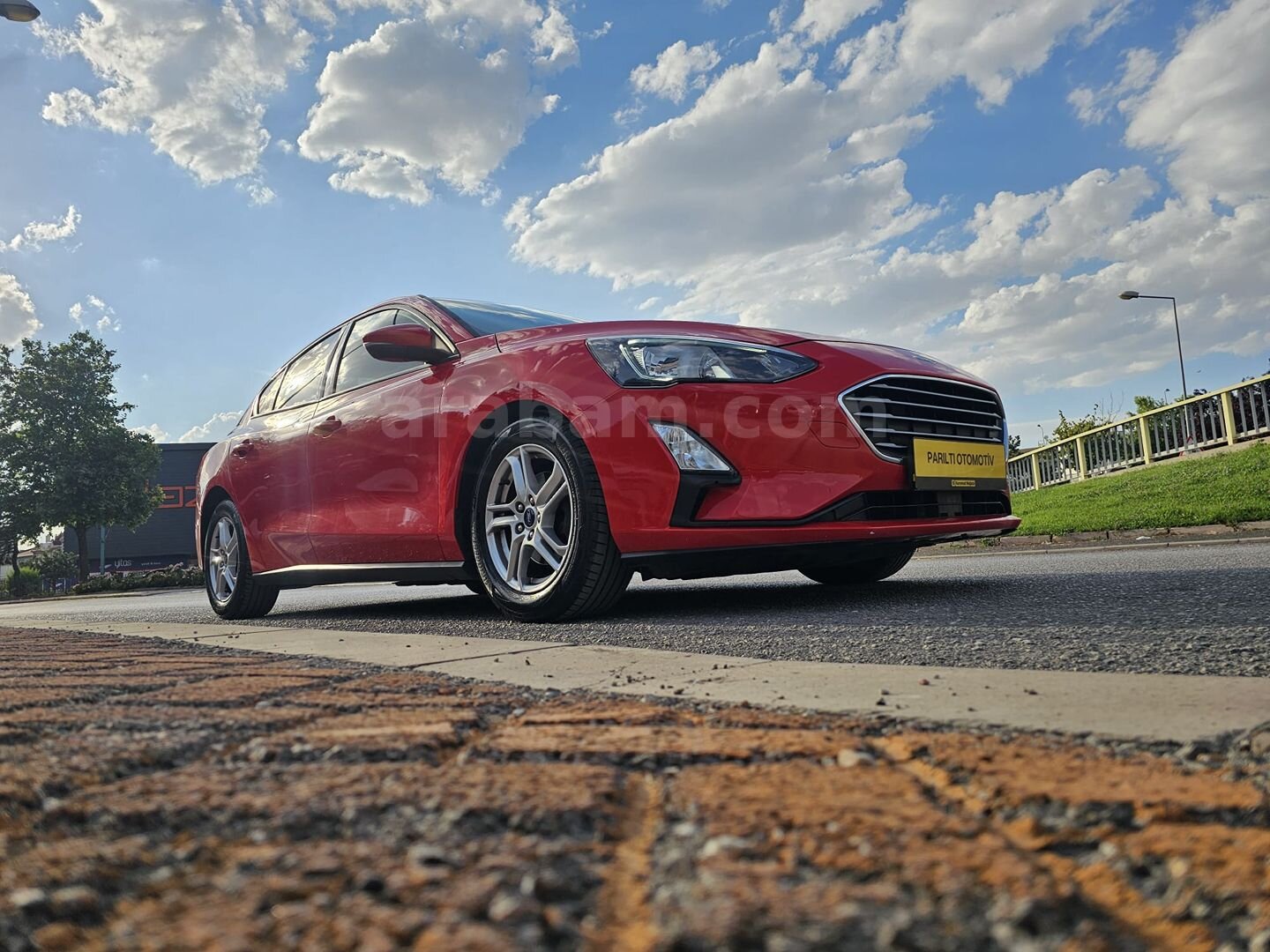 Galeriden Ford Focus 1.5 TDCi Trend X 2019 Model Konya 160.000 km Kırmızı 1