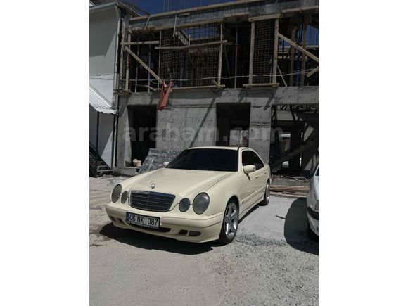 KIYMETİNİ BİLENE MERCEDES TUTKUNUNA SATILIK E200CDI