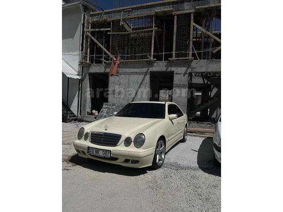 KIYMETİNİ BİLENE MERCEDES TUTKUNUNA SATILIK E200CDI
