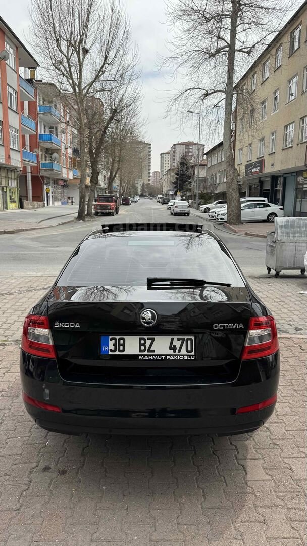 Sahibinden Skoda Octavia 1.6 TDI Elegance 2013 Model Kayseri 390.000 km Siyah 2