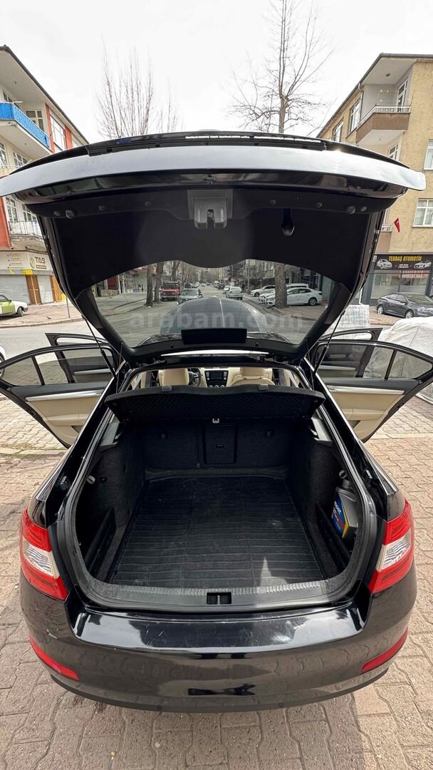 Sahibinden Skoda Octavia 1.6 TDI Elegance 2013 Model Kayseri 390.000 km Siyah 7