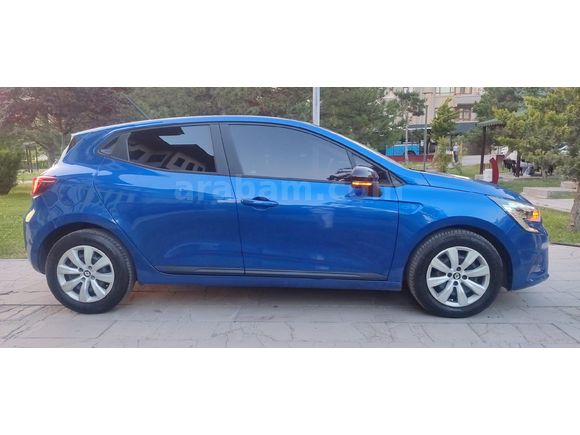 2022 MODEL CLİO JOY HATASIZ BOYASIZ HASAR KAYITSIZ TESLA EKRANLI 40 BİNDE CİLİO