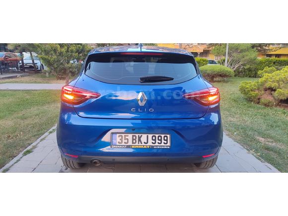 2022 MODEL CLİO JOY HATASIZ BOYASIZ HASAR KAYITSIZ TESLA EKRANLI 40 BİNDE CİLİO