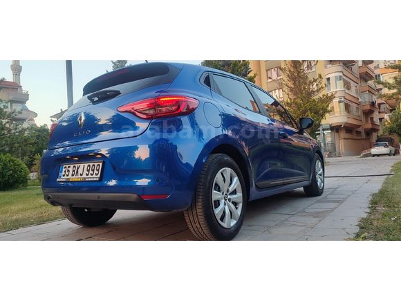 2022 MODEL CLİO JOY HATASIZ BOYASIZ HASAR KAYITSIZ TESLA EKRANLI 40 BİNDE CİLİO