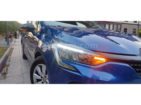 2022 MODEL CLİO JOY HATASIZ BOYASIZ HASAR KAYITSIZ TESLA EKRANLI 40 BİNDE CİLİO