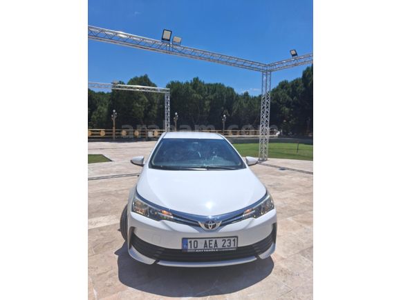 Sahibinden Toyota Corolla 1.33 Life 2017 Model