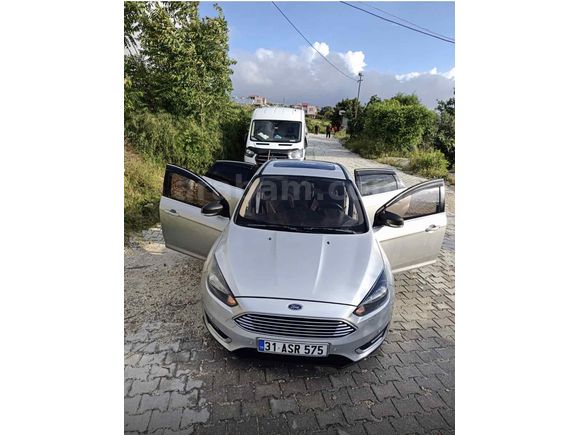 Sahibinden Ford Focus 1.6 TDCi Titanium X 2015 Model 