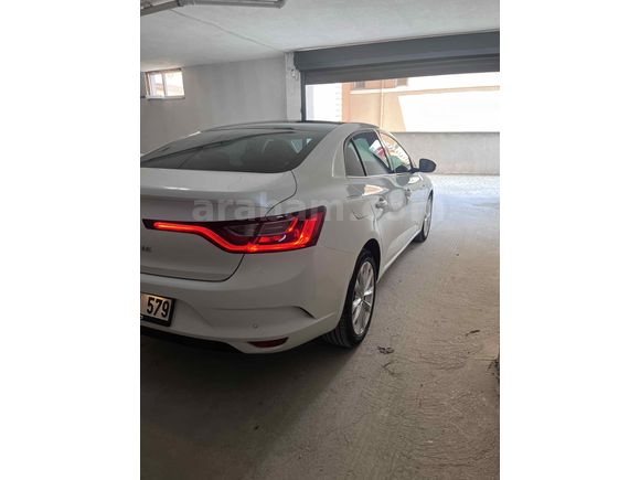 Renault Megane Değişensiz 1.6 Panorama Edition 2018 Model 