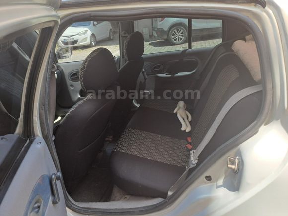 Sahibinden Renault Clio 1.4 RNA 2000 Model