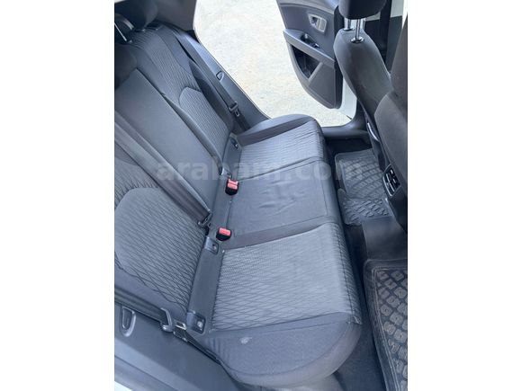 Sahibinden Seat Leon Makyajlı Kasa??  