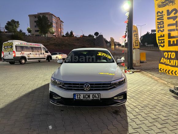 Volkswagen Passat 1.5 TSi Impression 2021 r-line çevrilmiş