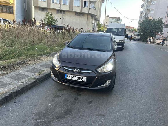 Sahibinden Hyundai Accent Blue 1.6 CRDI Mode Plus 2015 Model 