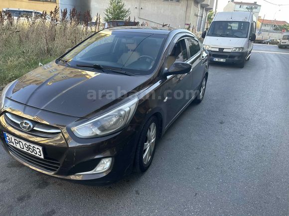 Sahibinden Hyundai Accent Blue 1.6 CRDI Mode Plus 2015 Model 
