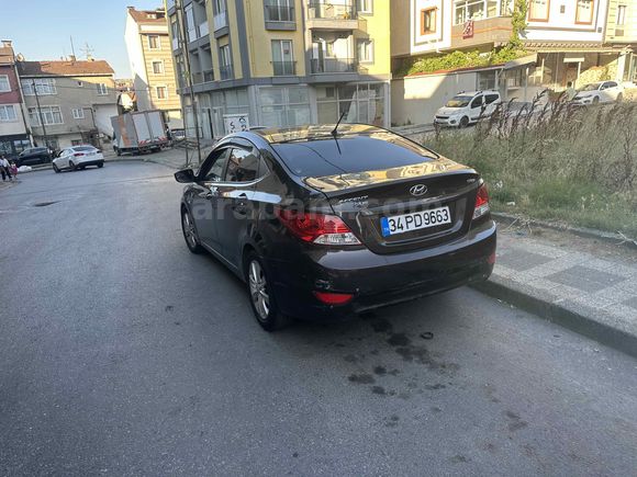 Sahibinden Hyundai Accent Blue 1.6 CRDI Mode Plus 2015 Model 