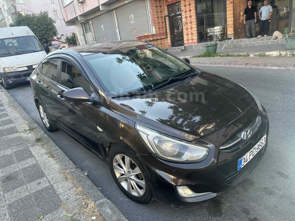 Sahibinden Hyundai Accent Blue 1.6 CRDI Mode Plus 2015 Model 