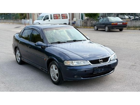 Sahibinden Opel Vectra 2.0 CDX 2000 Model