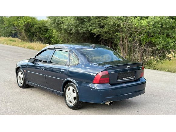 Sahibinden Opel Vectra 2.0 CDX 2000 Model