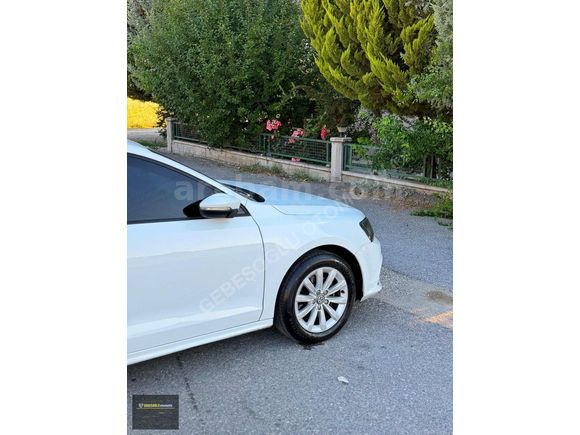 HATASIZZ + 173 BİNDE + YARIM PARÇA BOYALI + 2017 MODEL VW JETTA