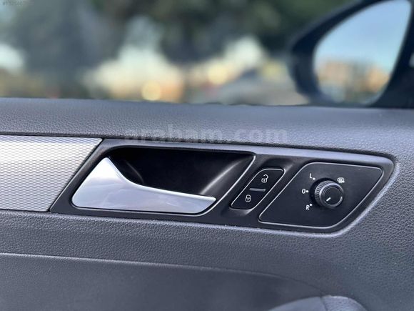 HATASIZ VOLKSWAGEN JETTA 1.2BMT TRENDLİNE
