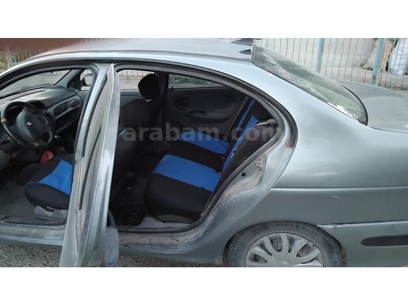Sahibinden Renault Megane 1.6 RTE 2000 Model