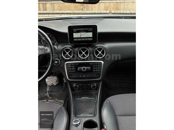 2013 MODEL MERCEDES A 180 STYLE PAKET CAM TAVANLI 155 BİN KM