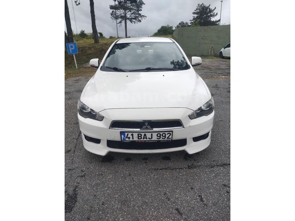 Sahibinden Mitsubishi Lancer 1.6 Invite 2011 Model