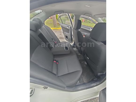 Sahibinden Mitsubishi Lancer 1.6 Invite 2011 Model
