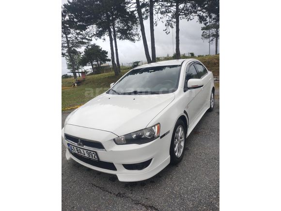 Sahibinden Mitsubishi Lancer 1.6 Invite 2011 Model
