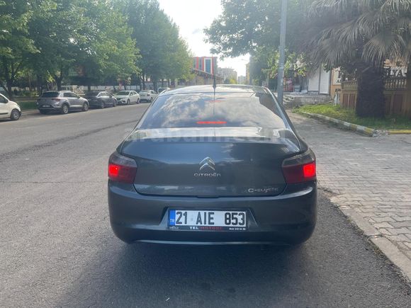 SAHBİNDE AİLE ARACI FULL PAKET 1.6 HDI