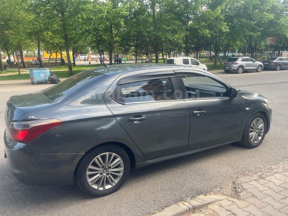 SAHBİNDE AİLE ARACI FULL PAKET 1.6 HDI