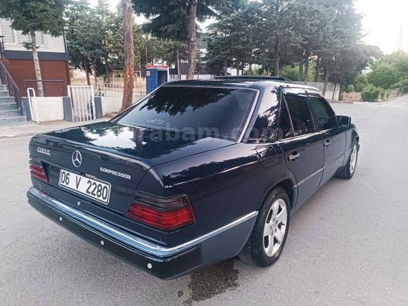 Galeriden Mercedes - Benz 200 E 1989 Model Samsun