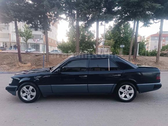 Galeriden Mercedes - Benz 200 E 1989 Model Samsun