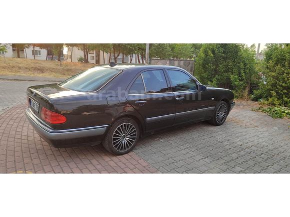 Sahibinden Mercedes - Benz E 200 Avantgarde 1996 Model