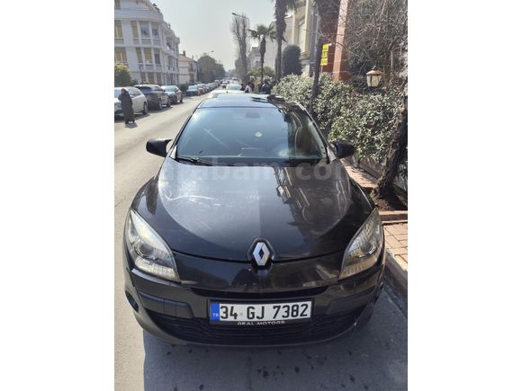 Sahibinden Renault Megane 1.5 dCi Privilege 2012model