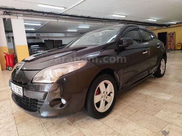 Sahibinden Renault Megane 1.5 dCi Privilege 2012model
