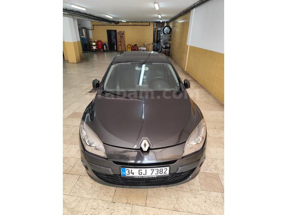 Sahibinden Renault Megane 1.5 dCi Privilege 2012model