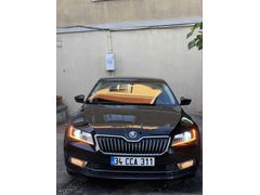 Sahibinden Skoda SuperB 1.6 TDI Style 2018 Model  159.000 km Siyah