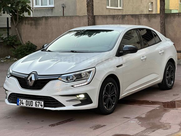 Sahibinden TEMİZ MEGANE GÖRÜŞ PAKETİ OPSİYONLU 