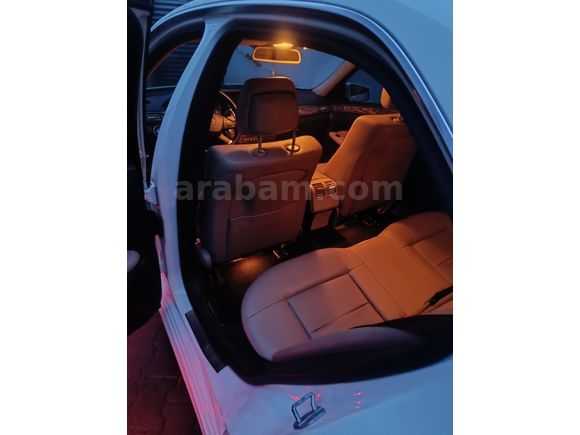 Sahibinden Mercedes - Benz E 220 CDI BlueEFFICIENCY 2012 Model