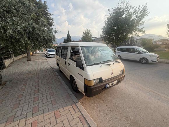 Sahibinden Mitsubishi L 300 Camlı Van 1998 Model 