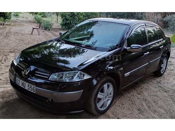 Değişensiz tramersiz 221bin km'de Megane 1.5 dCi Dynamique 2005 Model