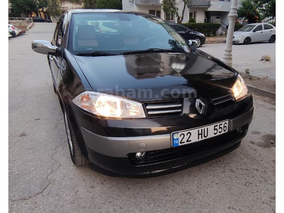 Değişensiz tramersiz 221bin km'de Megane 1.5 dCi Dynamique 2005 Model