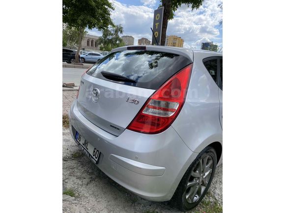 Sahibinden Hyundai i30 1.6 CRDi Mode 2011 Model 