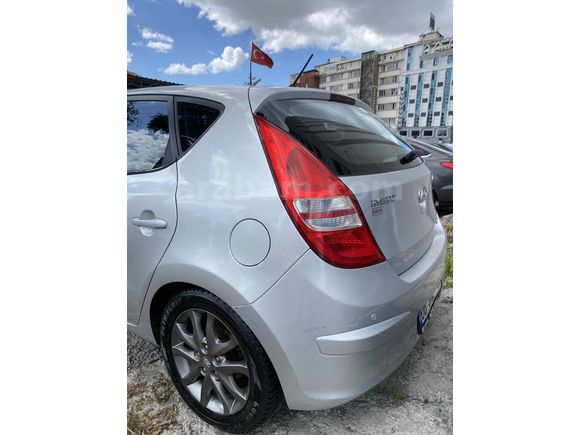 Sahibinden Hyundai i30 1.6 CRDi Mode 2011 Model 