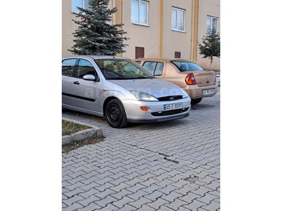 Sahibinden Ford Focus 1.6 Ambiente 2001 Model  220.000 km Gri
