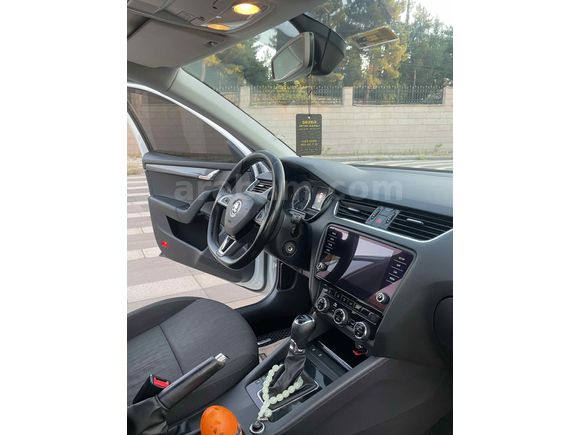 Sahibinden Skoda Octavia 1.6 TDI Style 2018 Model 