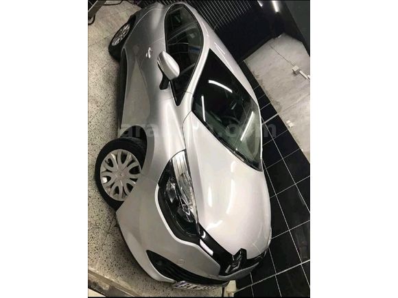 Sahibinden Renault Clio 1.5 dCi )