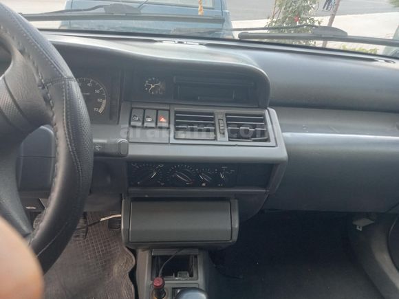 Sahibinden Renault Clio 1.4 RTA 1998 Model