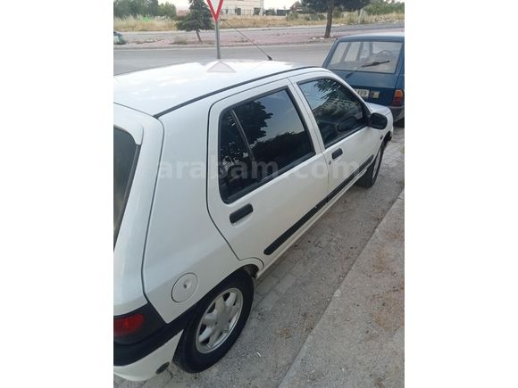 Sahibinden Renault Clio 1.4 RTA 1998 Model