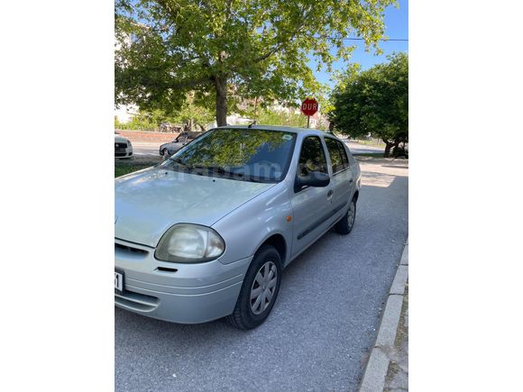 Sahibinden Renault Clio 1.4 RN 2001 Model